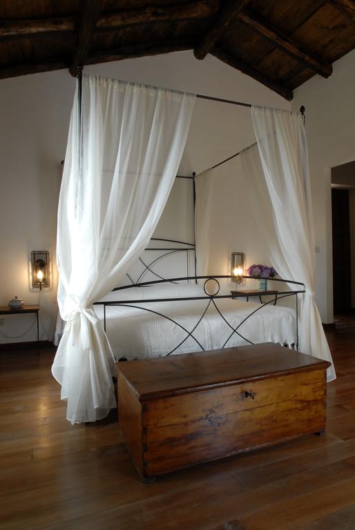 Willa Valle Maira, Agriturismo Nel Parco Dei Nebrodi Tortorici Pokój zdjęcie